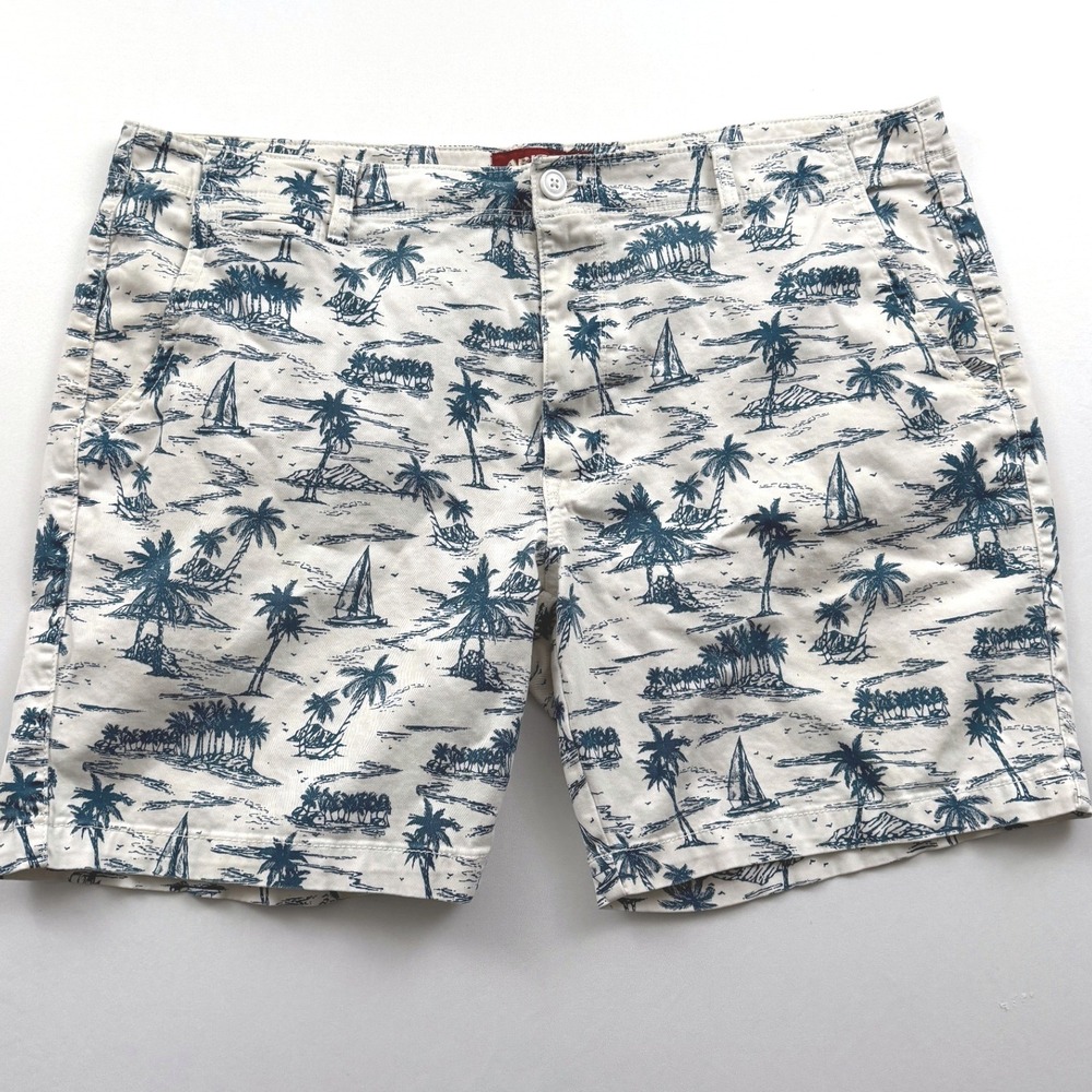 Arizona Jean Co. Palm Tree Print Shorts Casual Summer Mens Size 42‎